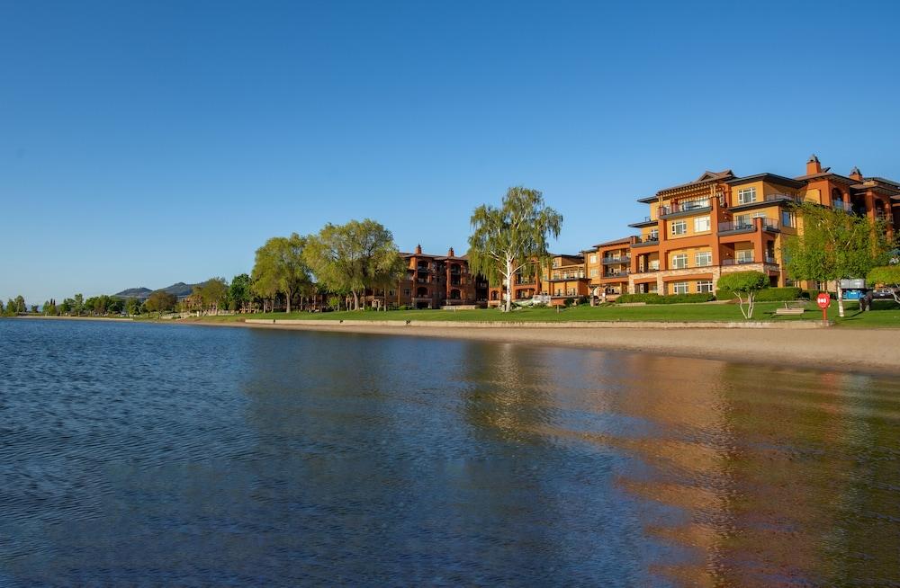 Watermark Beach Resort Осойос Екстериор снимка