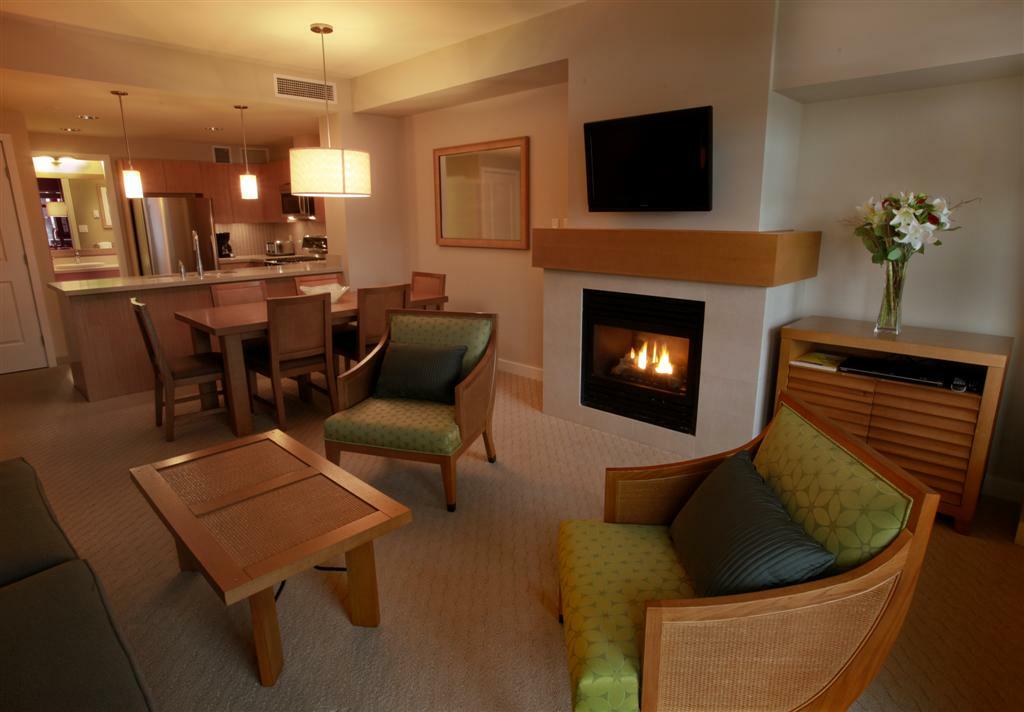 Watermark Beach Resort Осойос Екстериор снимка